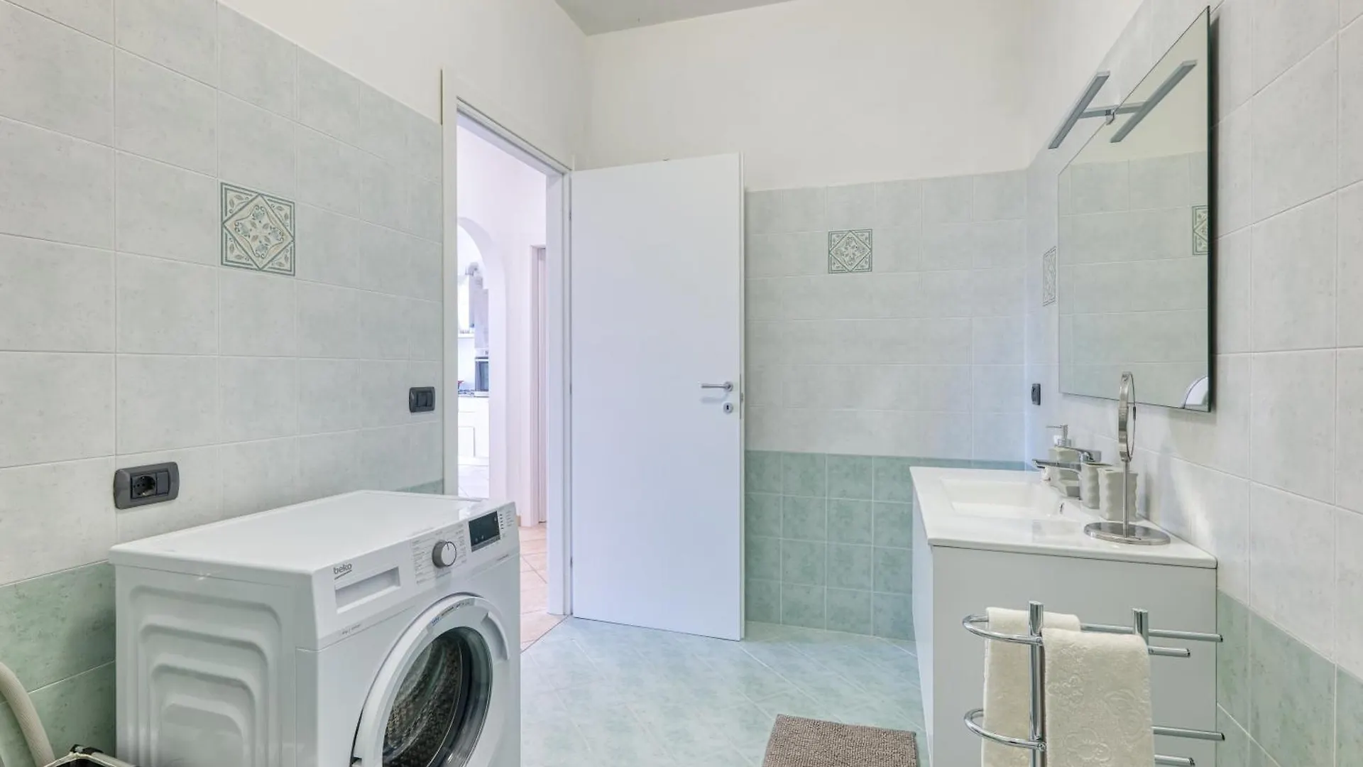 Miramare Lux Sea View Apartments Marina dʼMarina dʼAndora